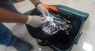 Kastamonu'da 5 bin 326 adet sentetik ecza hapı ele geçirildi