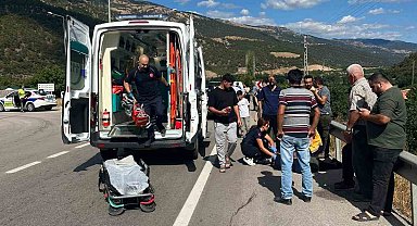 Kavşakta otomobilin çarptığı yaya hayatını kaybetti