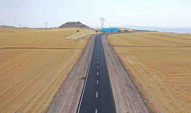 Kayseri Büyükşehir'den kırsala 350 kilometrelik yol atağı