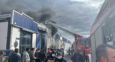 Kayseri'de mobilya atölyesinde korkutan yangın