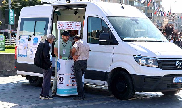 Kayseri'de tütünle mücadelede yeni dönem: 'Mobil Sigara Bırakma Aracı' hizmete başladı