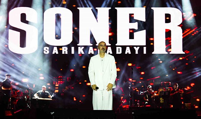 Kayserililer Soner Sarıkabadayı ile eğlendi