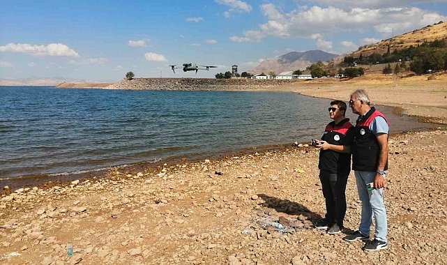 Keban Baraj Gölü'nde dron ile denetim