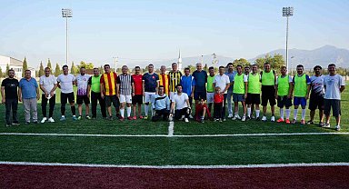 Kemalpaşa protokolü yeşil sahada buluştu