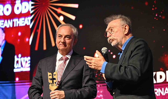 Kepez'in Uluslararası Akdeniz Tiyatro Ödülleri ilk kez sahiplerini buldu