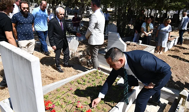 Keşan'da merhum yerel yöneticiler mezarları başında anıldı