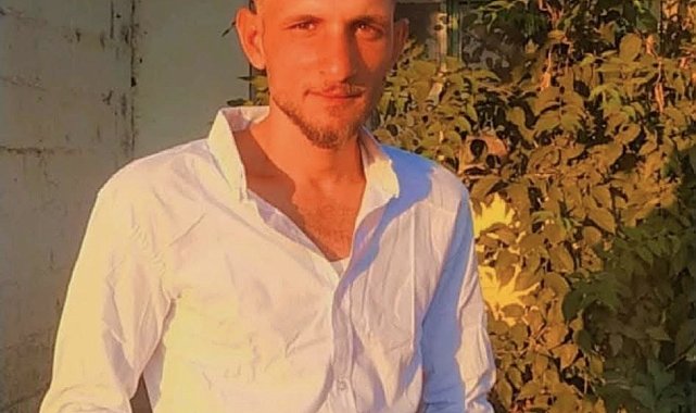 Kestiği ağacın altında kalan genç hayatını kaybetti