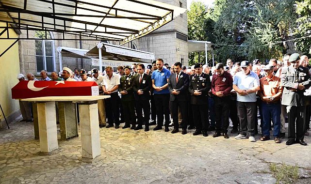Kıbrıs Gazisi askeri törenle son yolculuğuna uğurlandı