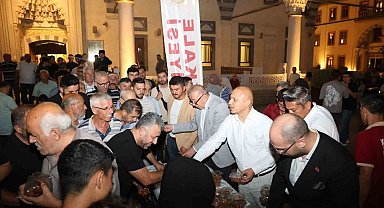 Kırıkkale Belediyesi'nden kandil programında lokma ikramı
