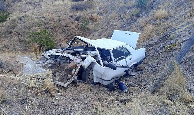 Kırıkkale'de 65 metrelik uçurumdan yuvarlanan otomobil hurdaya döndü: 1 yaralı