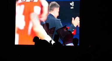 Kırıkkaleliler, A Milli Takım'ın galibiyet sevincini meydanda yaşadı