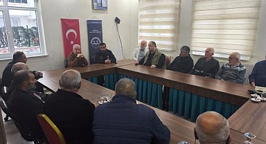 Kırklareli Valisi sabah namazında vatandaşlarla bir araya geldi