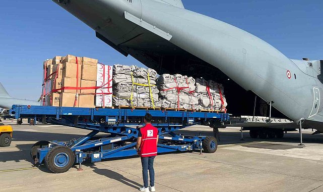 Kızılay'dan Afganistan'a binden fazla kişiye yetecek kadar gıda ve hijyen kolisi