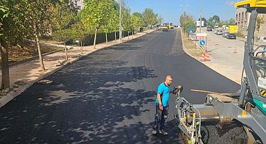 Kocaeli'de Alparslan Bulvarı modern asfaltla yenilendi
