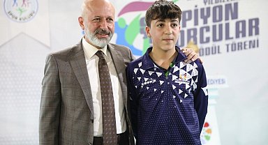 Kocasinan'ın gururu Kenan Eren Kahraman, uluslararası arenada fırtına gibi esti