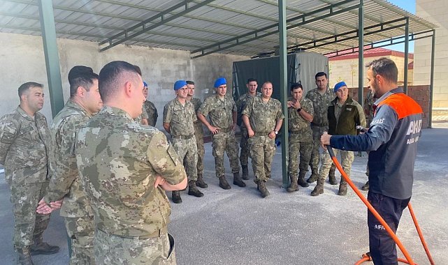 Komandolara verilen 'Enkazda Arama ve Kurtarma Eğitimi' tamamlandı