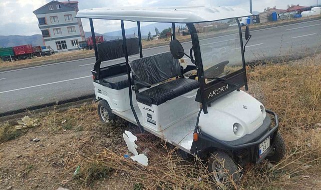 Kontrolden çıkan golf aracı yol kenarına savruldu, sürücü yaralandı
