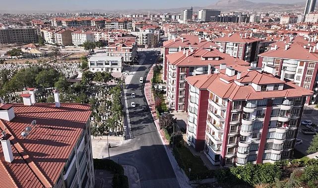Konya Karatay'da sıcak asfalt çalışmalarına devam