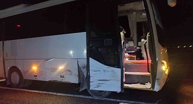 Konya'da midibüs ile otomobil çarpıştı: 1 yaralı