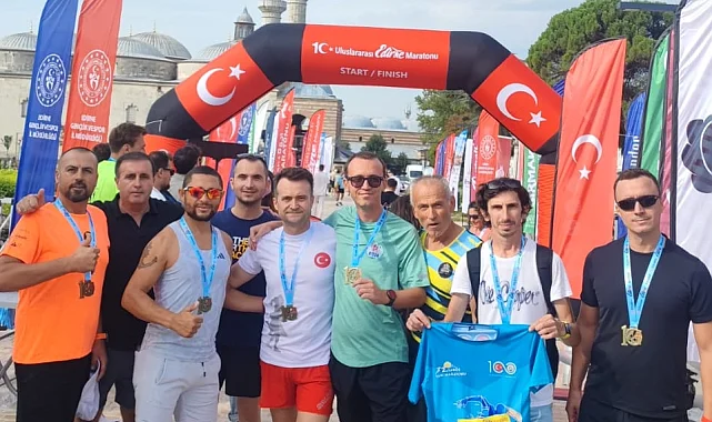 Koşan Keşan ekibi Edirne Yarı Maratonu'ndan derecelerle döndü