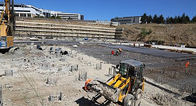 KOÜ Umuttepe'de cami ve otopark projesi yükseliyor