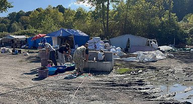 Köy köy dolaşıp boş fındık avına çıkıyorlar