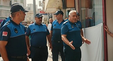 Kozan Belediyesi kaldırımları işgal edenlere ceza yazdı