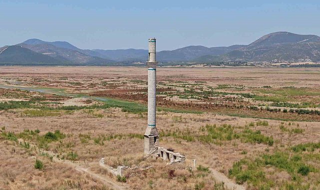 Kuraklık İzmir'i vurdu: Tahtalı Barajı'nda su dip seviyede