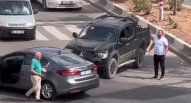 Kurtalan'da maddi hasarlı kaza