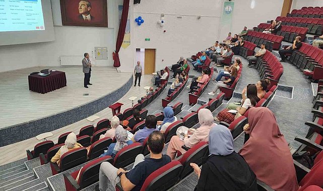 Kütahya MEM Müdürü Yılmaz'dan öğretmen seminerlerine ziyaret