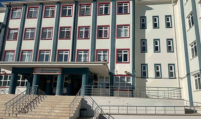 Kütahya Sosyal Bilimler Lisesi iki uluslararası projeyle Avrupa'da aktif rol üstleniyor