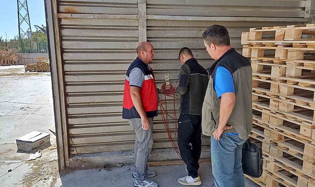 Kütahya'da ahşap palet üretimi yapan işletmeler denetlendi