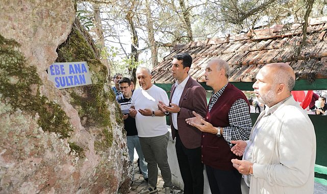 Kütahya'da Ebe Ana Sultan dualarla anıldı