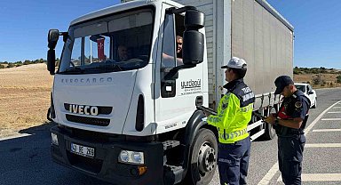 Kütahya'da jandarma trafik ekipleri sürücüleri bilgilendirdi