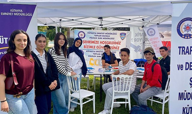 Kütahya'da üniversite öğrencilerine bilgilendirme standı