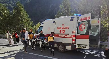 Kütahya'da yol çalışmasındaki işçiye otomobil çarptı