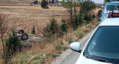Kütahya'da yol kontrolü yapan jandarma, takla atan otomobilin altında kaldı: 1 şehit