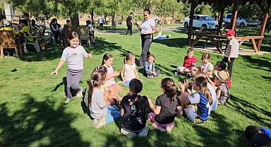 Kuyucak'ta öğrencilerden "Yeşil Vatan, Okulum Geleceğe Çare" projesine destek