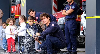 Lokomotifin miniklerinden itfaiye ziyareti