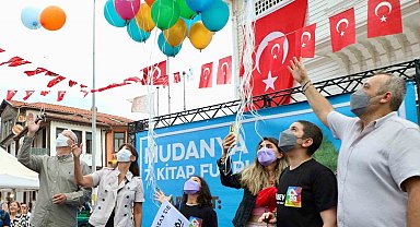 Lösemiyi yenen 11 yaşındaki Ali Demir için binlerce balon göğe yükseldi