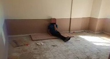 Madde bağımlılarının kullandığı bina kapatıldı