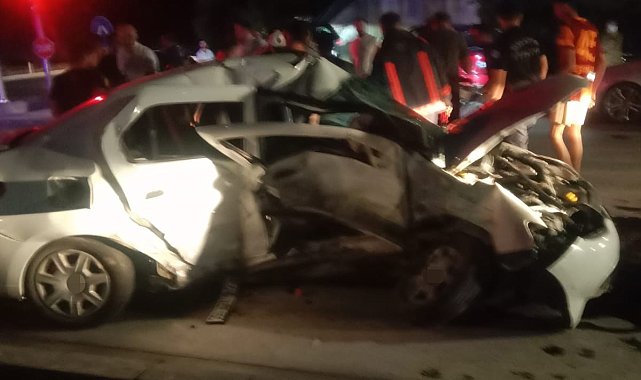 Malatya'da iki otomobil çarpıştı: 3 yaralı