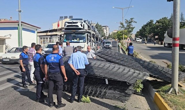 Malatya'da kontrolden çıkarak karşı şeride geçen araç korkuttu