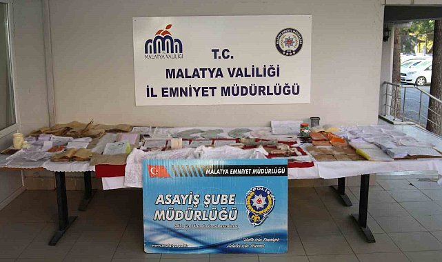 Malatya'da "muska ve büyü" yöntemiyle 27 kişiyi dolandıran 7 şüpheli yakalandı