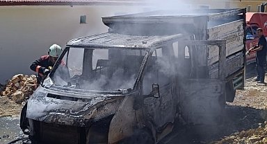 Malatya'da şantiyede araç yangını