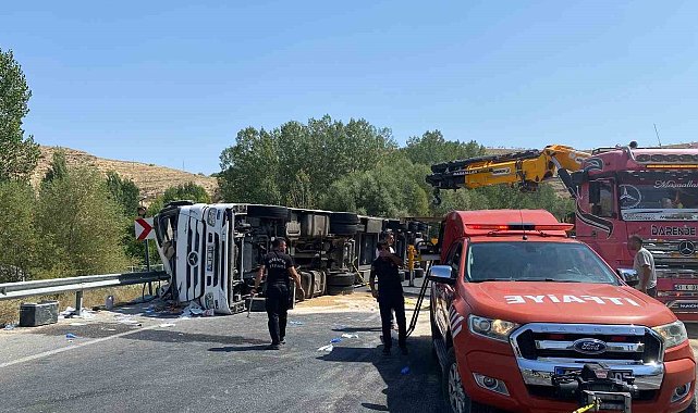 Malatya'daki kazada yaralanan tır sürücüsü hayatını kaybetti