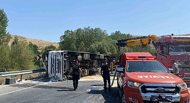 Malatya'daki kazada yaralanan tır sürücüsü hayatını kaybetti