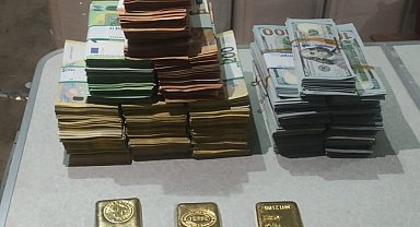 Manavgat Belediyesi 'yolsuzluk' ve 'rüşvet' soruşturmasında 3 kg külçe altın yarım milyonun üzerinde döviz ele geçirildi