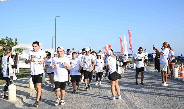 Manavgat kıyılarında "Mavi Hareket Koşusu"