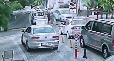 Manavgat'ta hafif ticari araca çarpan patenli çocuk yaralandı